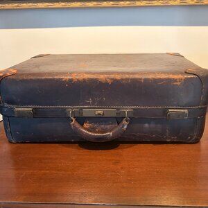 VINTAGE 1940's HARD SHELL TRAVEL SUITCASE LUGGUAGE CASE 22" x 13" Home Décor